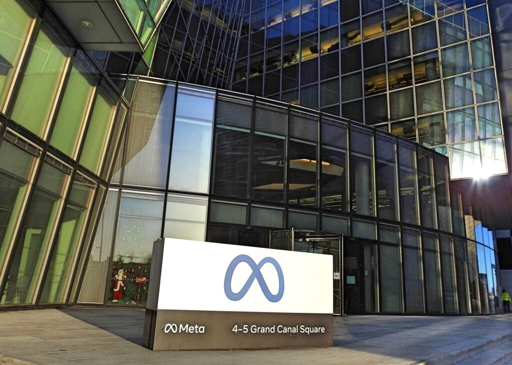 Meta Ads Best Practices pic in front of Meta building exterior sign