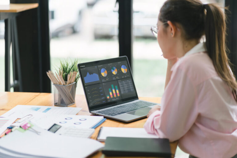 Marketing director reviewing addiction treatment campaign metrics to decide when to pause or scale marketing efforts for optimal cpl